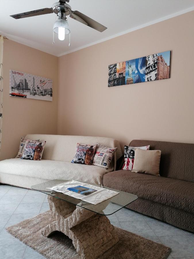 캄포펠리체 디 로첼라 City House 빌라 외부 사진