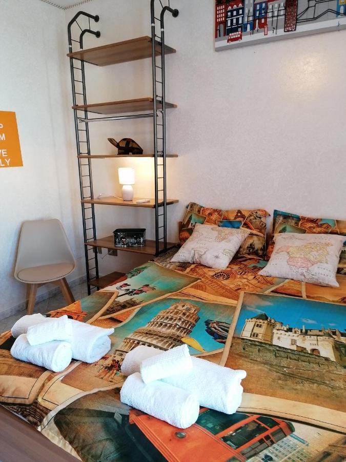 캄포펠리체 디 로첼라 City House 빌라 외부 사진