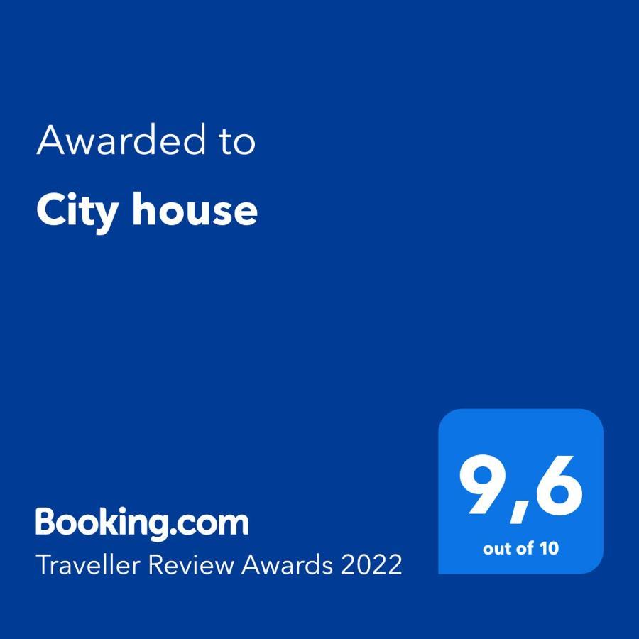 캄포펠리체 디 로첼라 City House 빌라 외부 사진